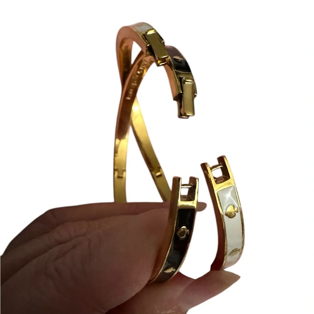 Kate Spade Set Black and White Spot the Spade Enamel Hinged Bangles NWOT - Picture 8 of 9